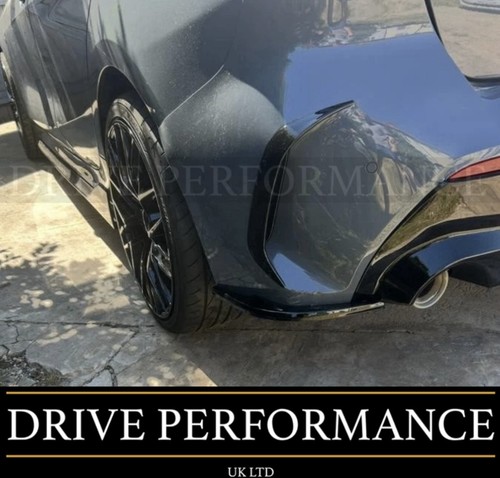 Gloss black rear - rear, side